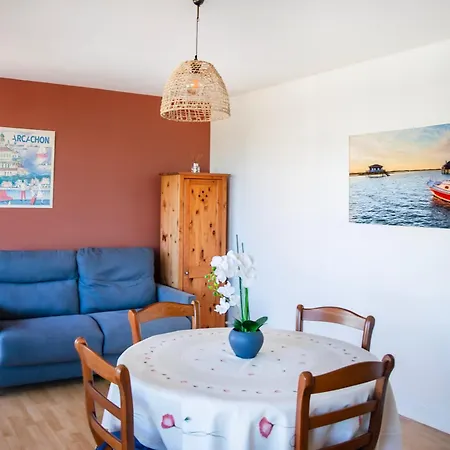 Apartman Entierement Renove Avec Vue Sur Le Bassin Et St Yves - Parking Prive