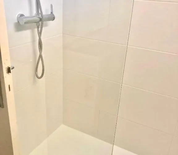 Apartman Entierement Renove Avec Vue Sur Le Bassin Et St Yves Parking Prive *