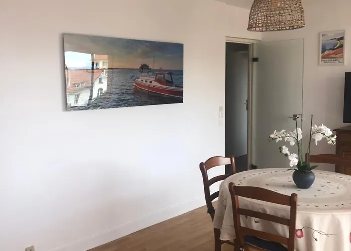 Entierement Renove Avec Vue Sur Le Bassin Et St Yves Parking Prive Arcachon