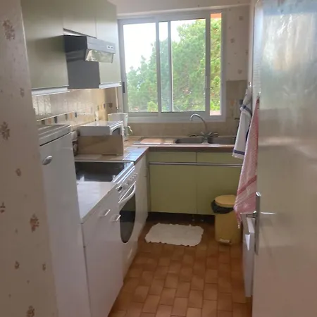 Center Apartment, Bay View, Free Parking Apartment *