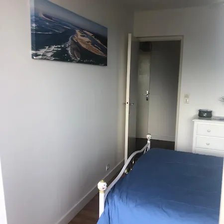 Apartamento Entierement Renove Avec Vue Sur Le Bassin Et St Yves Parking Prive *
