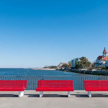 Entierement Renove Avec Vue Sur Le Bassin Et St Yves - Parking Prive Аркашон